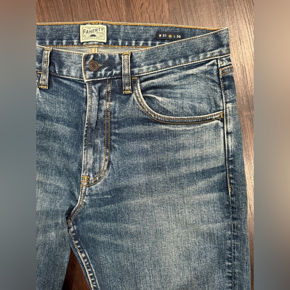 Faherty Light Blue Slim Jeans - Picture 1 of 13